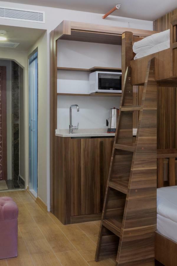 Ferman Apart Hotel Sisli Harbiye Esterno foto